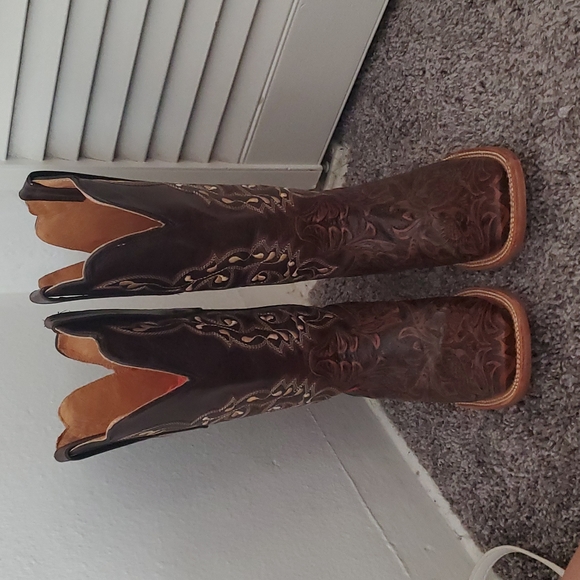 Custom made cowboy boots - Picture 2 of 2